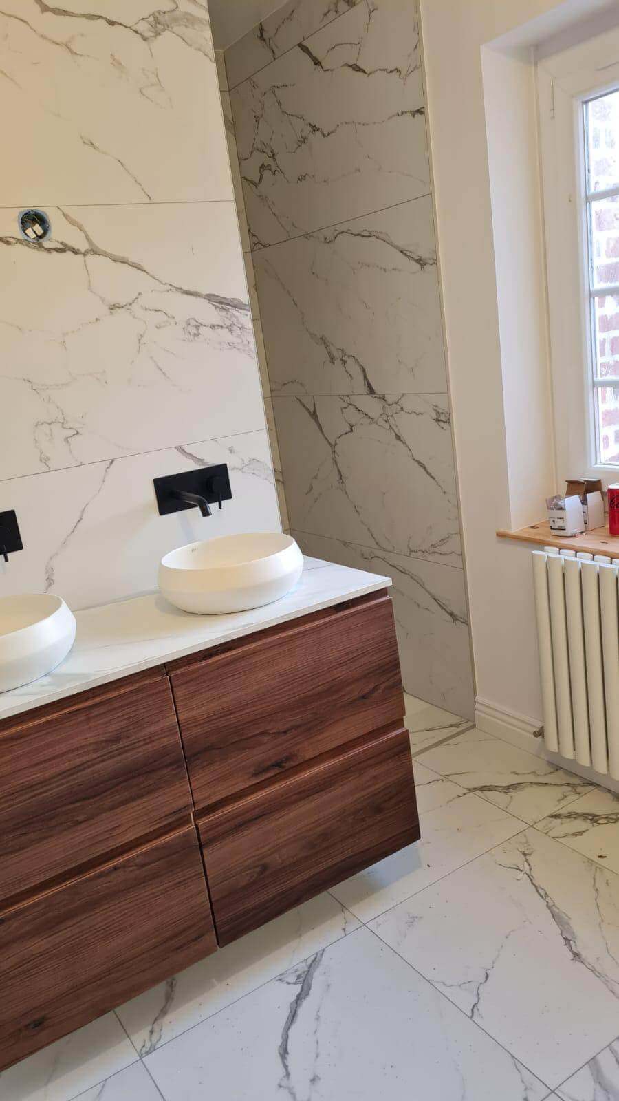Transformation salle de bain à Roncq, réalisée par Sf Batiment